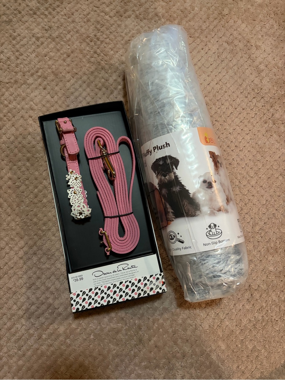 Oscar de la Renta Pink Floral Accent Dog Collar and Leash Set/Jollyvogue Bed
